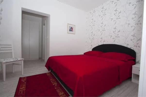Guest House Burin 米利尼 外观 照片