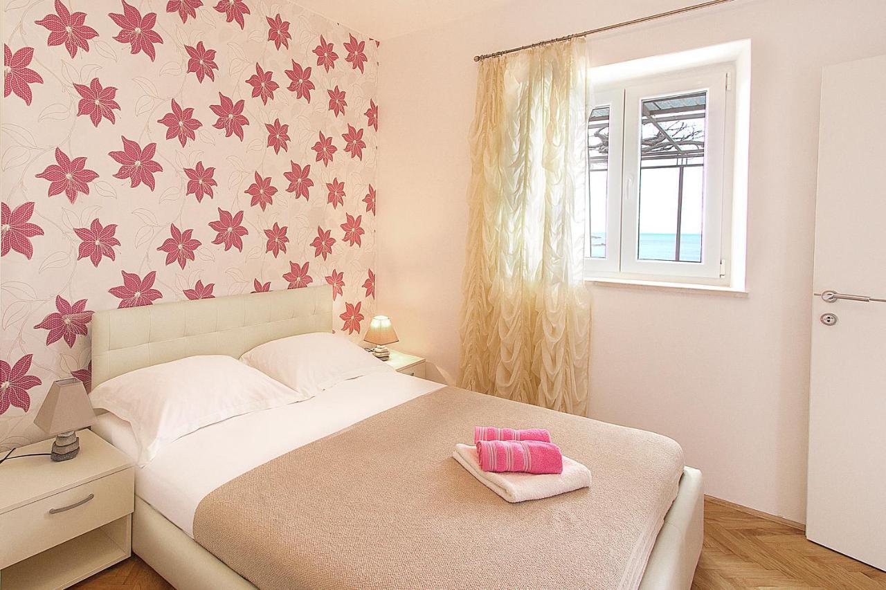 Guest House Burin 米利尼 外观 照片